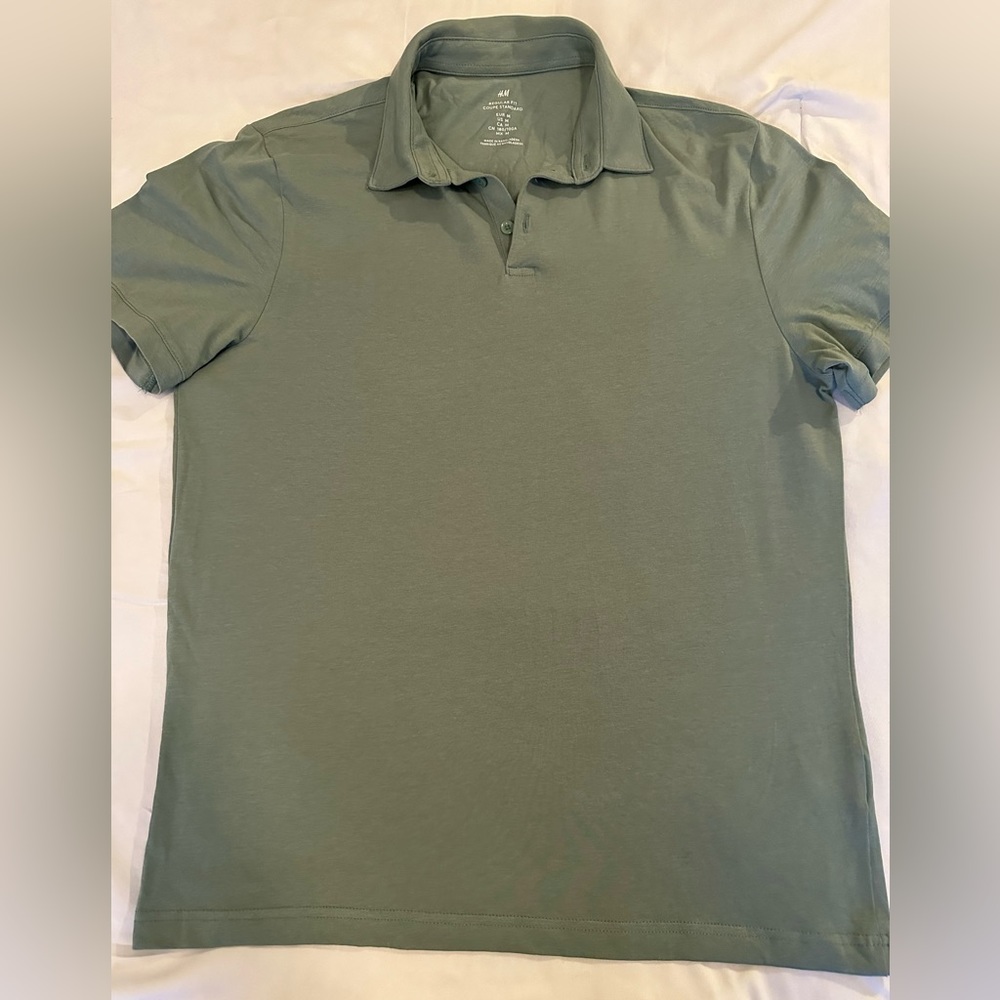 H&M polo, medium, worn once, pistachio green
